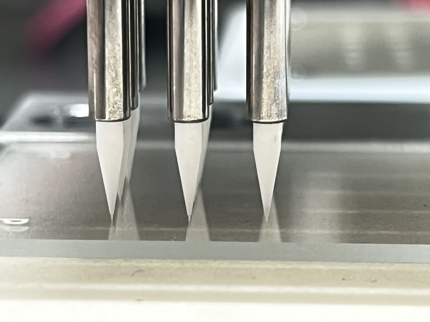 Pin Technology & Non-contact Dispenser - M2-Automation